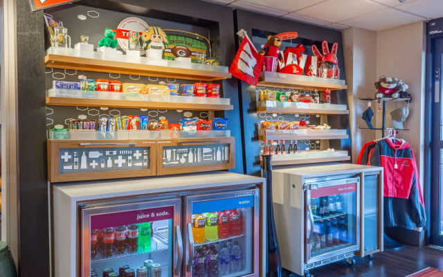 Hampton Inn Madison East Towne Mall Area