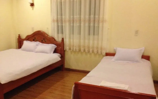 Authentic Family Homestay