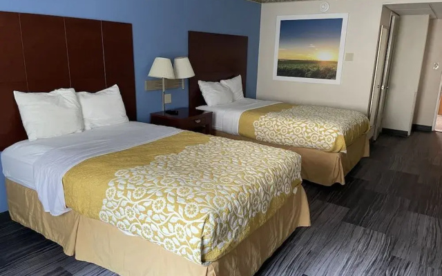The Royal Inn & Suites