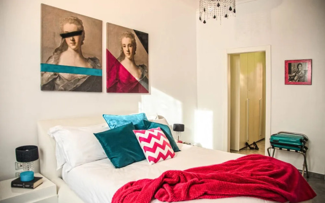 Ferdinando Arthouse Oversized Modern Apartment