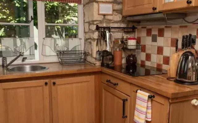 Half-pint Cottage