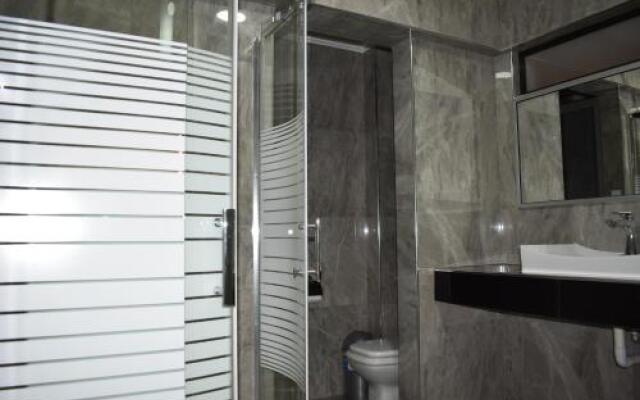 Hotel Briston