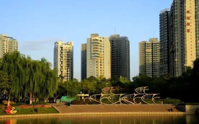 Jinrun Holiday Hotel