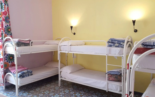 Hostel Mancini Naples