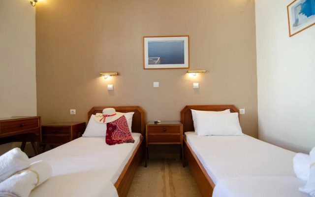 Almira Inn