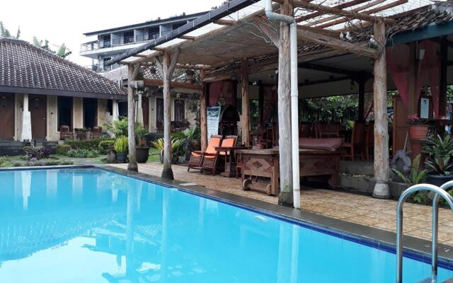 Taman Teratai Hotel