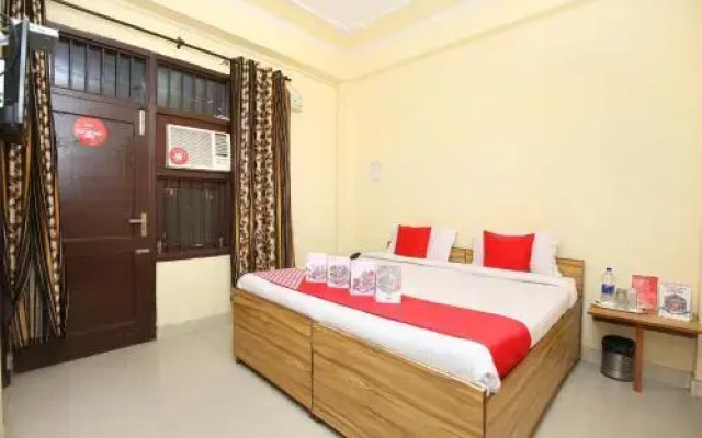 OYO 14823 Skyheights