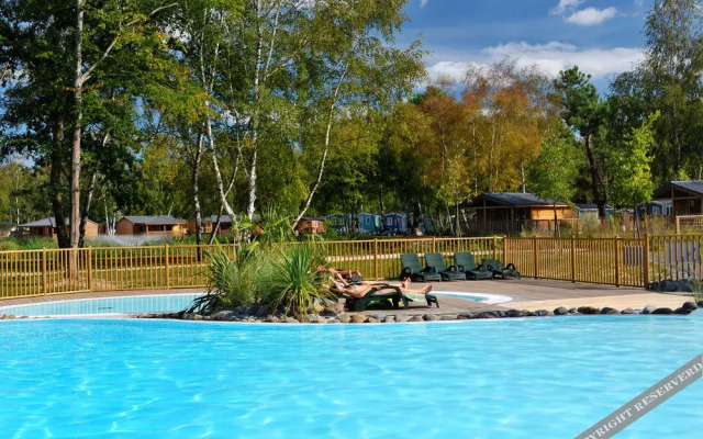 Le Village du Lac