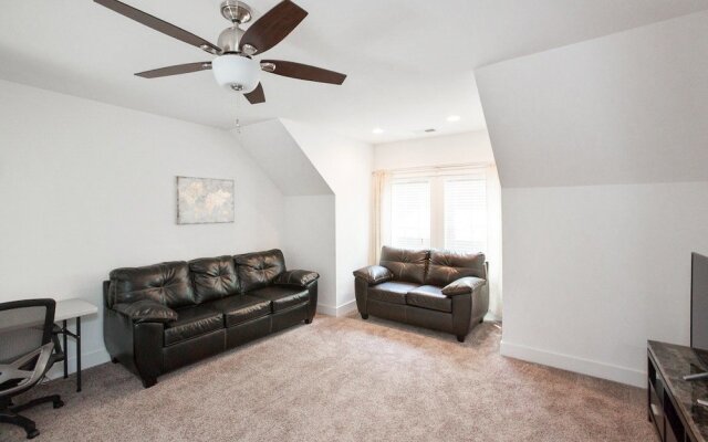 New Nashville House Near Downtown 4 Bedroom Home