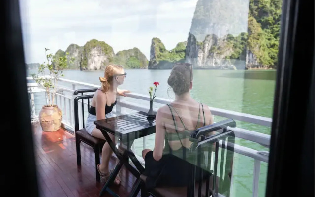 Swan Boutique Cruises