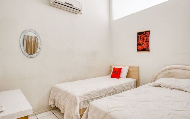 Koolkost Syariah Capsule Homestay Kedungdoro