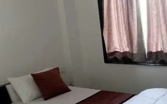 Brajdham Hotel Barsana
