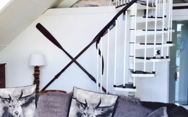 Cleveley Mere Luxury Waterside Lodges