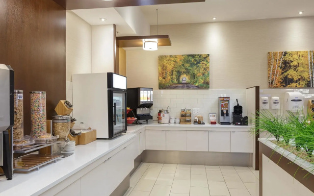 Fairfield Inn & Suites by Marriott Belleville