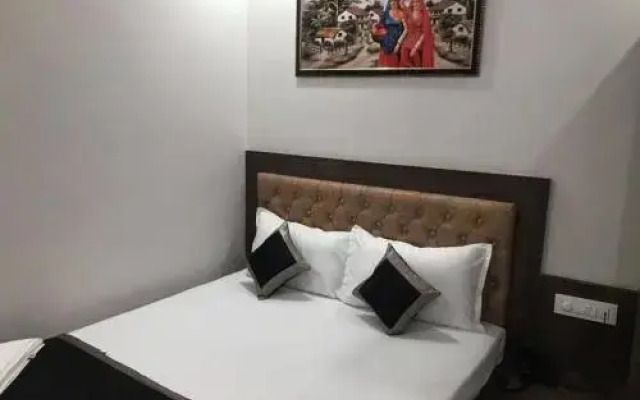 Aastha Inn by FabHotel