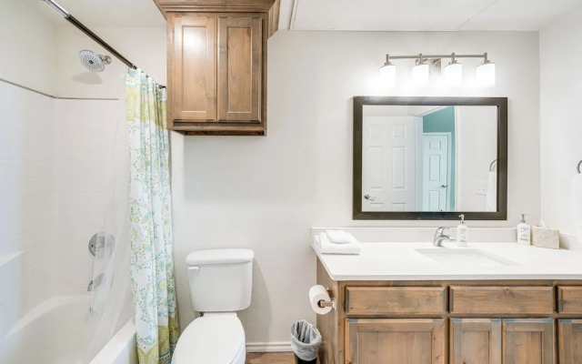 Close to Lakes & Museums: Bonham Vacation Rental