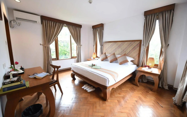 Zfreeti Hotel
