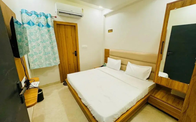 Hotel Najaf Palace 200 Mtrs from Dargah