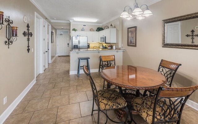 Island Royale Condos by ALBVR