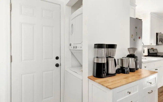 Sugar Bear Crossing #2496