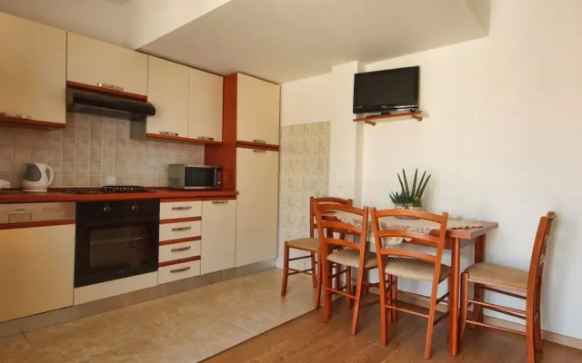 Apartments Anuška