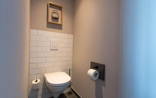 Mondrian Suites Berlin Checkpoint Charlie