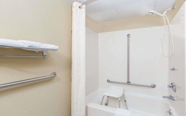 Western Inn & Suites