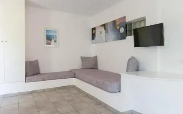 Markakis Apartments