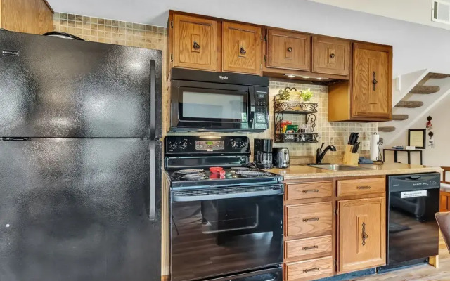 Tuscany On Taneycomo 2 Bedroom Condo by RedAwning