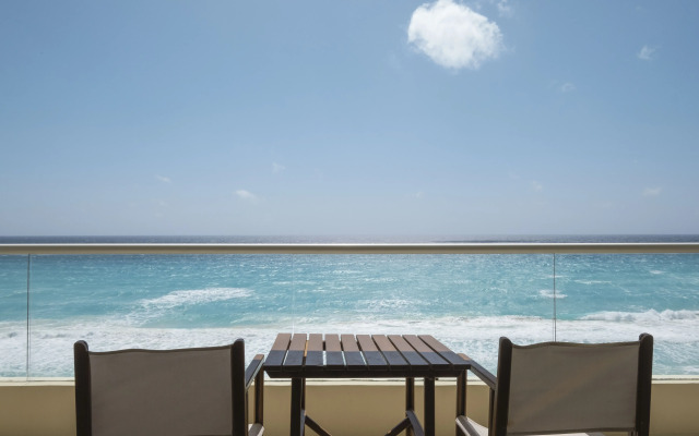Hotel NYX Cancun All Inclusive