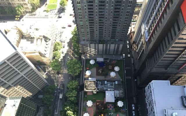 Melbourne SkyHigh Apartments