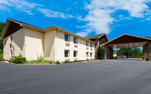 SureStay Plus Hotel by Best Western Berkeley Springs