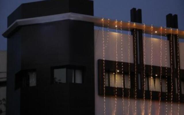 1 BR Guest house in Jashoda Nagar, Ahmedabad (F9F4), by GuestHouser