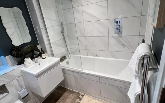 Warm, cosy apartment sleeps 4