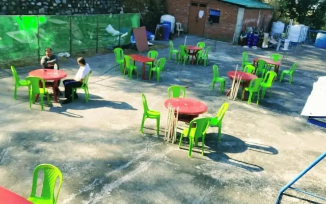 The Yamuna Deck Resort and Cafe