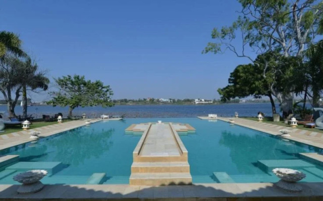 Hotel Udai Bilas Palace-Dungarpur