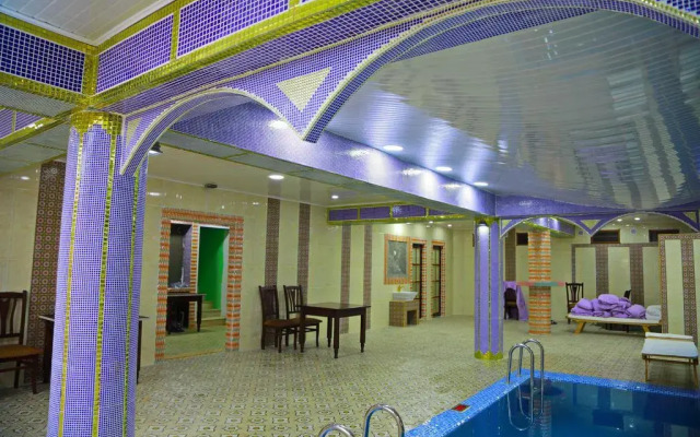 Hotel Hon Saroy