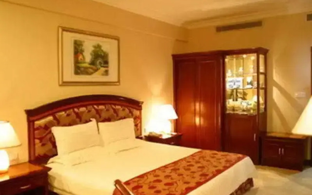Imperial Court Hotel