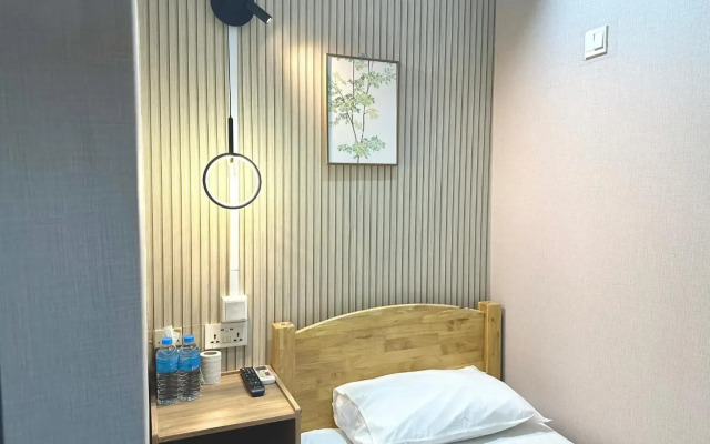 Hotel Snow Lavender