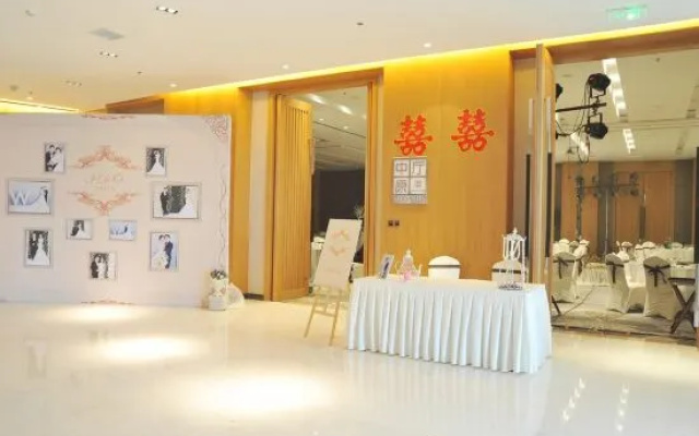 Chenxi Hotel (East High-speed Railway Station CBD Convention and Exhibition Center) – Restaurant – Zhengzhou