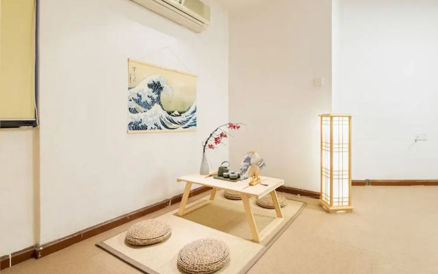 Qing Apartment Ukiyoe