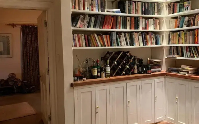 Kawamwaki Farm House