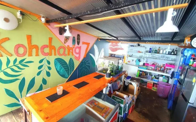 Bailan Hut Resort & Restaurant