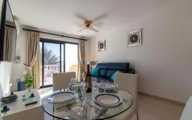 TENERIFE ROYAL BEACH with Wifi A/C