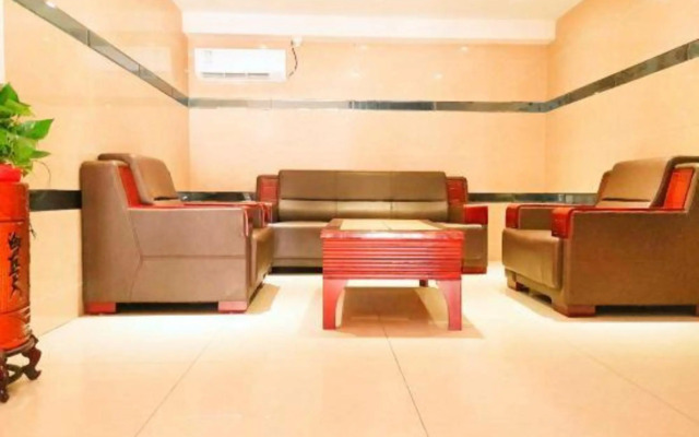 Zhuhai Pohu Hotel (Mingzhu Station)