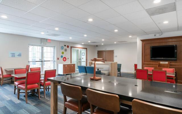 Holiday Inn Express Prince Frederick by IHG