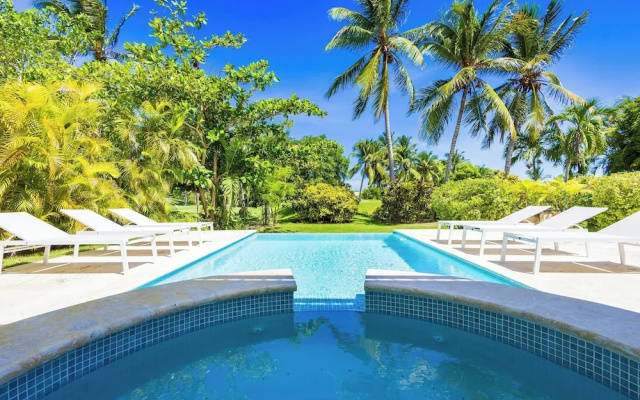 Villa Buganvilla 252 - 4BR Pool Jacuzzi Golf
