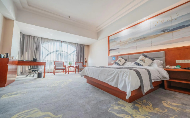 Crown Hotel – Guest Rooms – Qianxinan