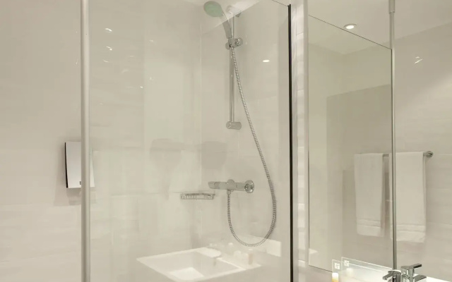 Holiday Inn Lille - Ouest Englos by IHG