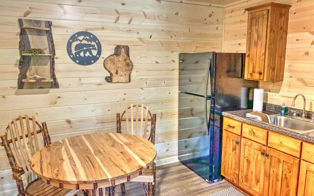 Cricket Hill Lodge & Cabins